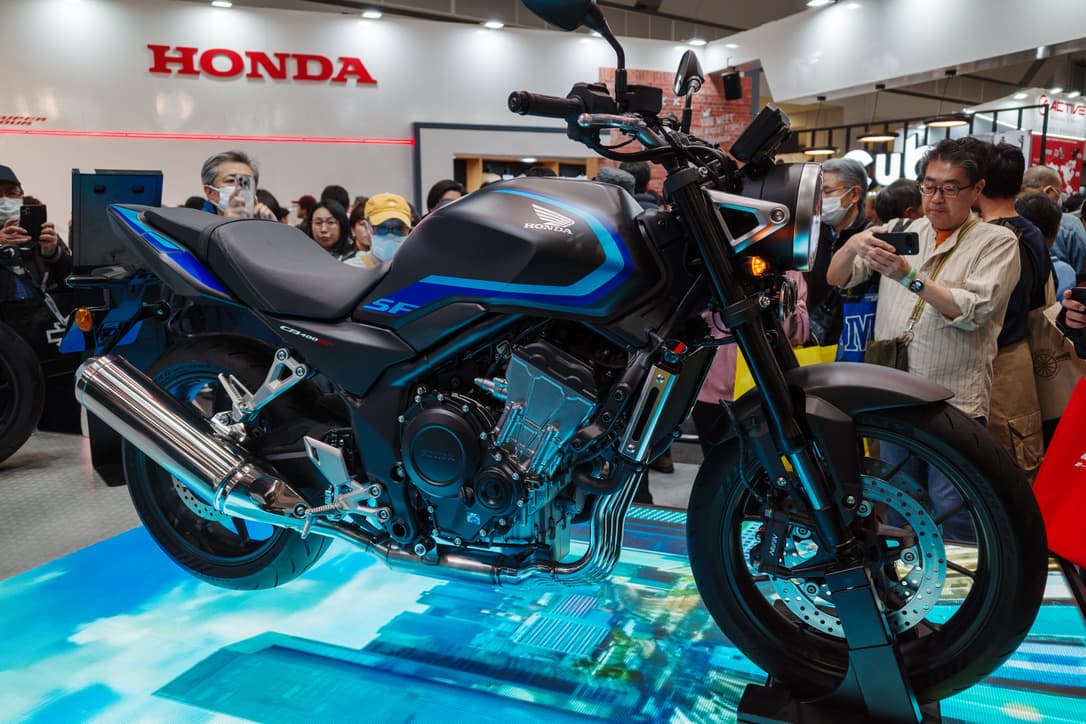 東京モーターサイクルショー2026レポート!新型CB400SFに跨ってきた